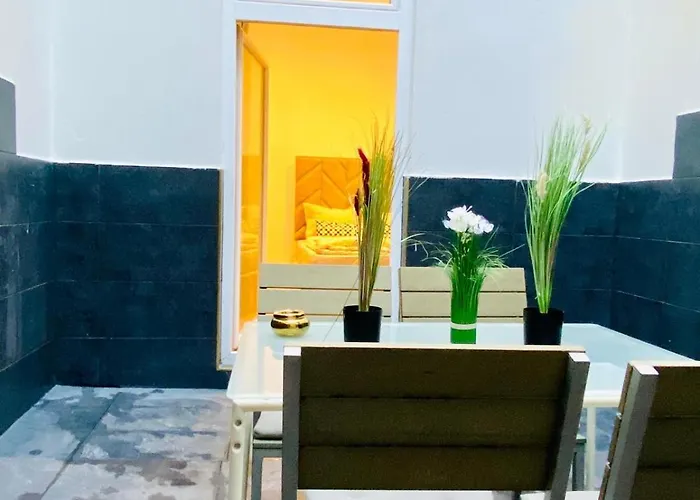 Apartamento Lovely 4-br Retreat Ottakring With Stunning
