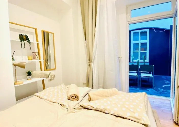 Apartamento Lovely 4-br Retreat Ottakring With Stunning