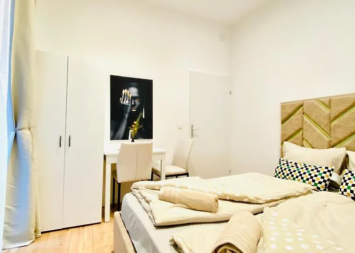 Lovely 4-br Retreat Ottakring With Stunning Apartamento