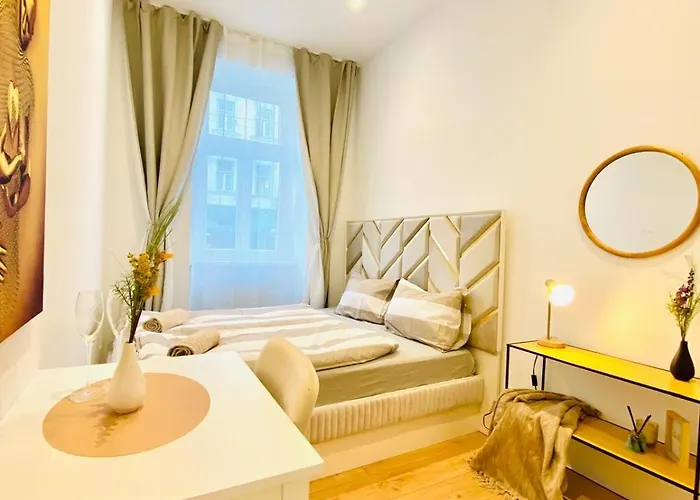 Lovely 4-br Retreat Ottakring With Stunning Apartamento Viena