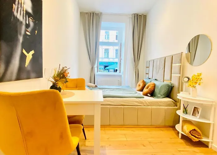 Apartamento Lovely 4-br Retreat Ottakring With Stunning