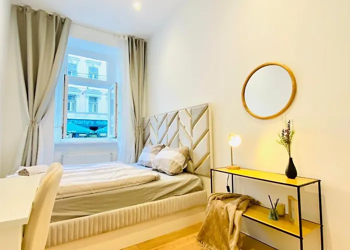 Lovely 4-br Retreat Ottakring With Stunning Apartamento