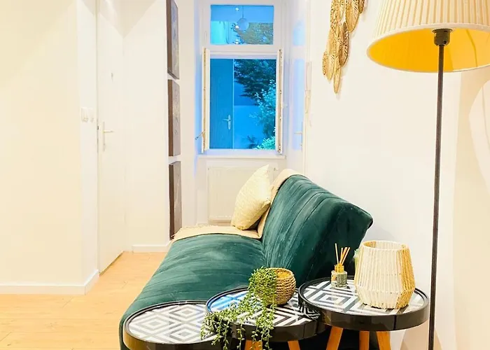 Apartamento Lovely 4-br Retreat Ottakring With Stunning