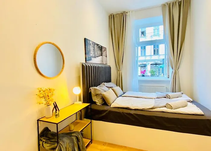 Lovely 4-br Retreat Ottakring With Stunning Apartamento *