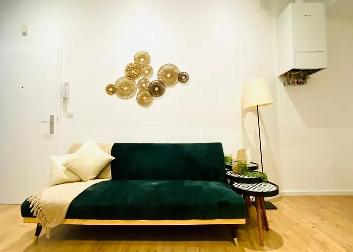 Apartamento Lovely 4-br Retreat Ottakring With Stunning Viena